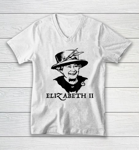 Queen II  Elizabeth England  Queen of England 1920 2022 V-Neck T-Shirt