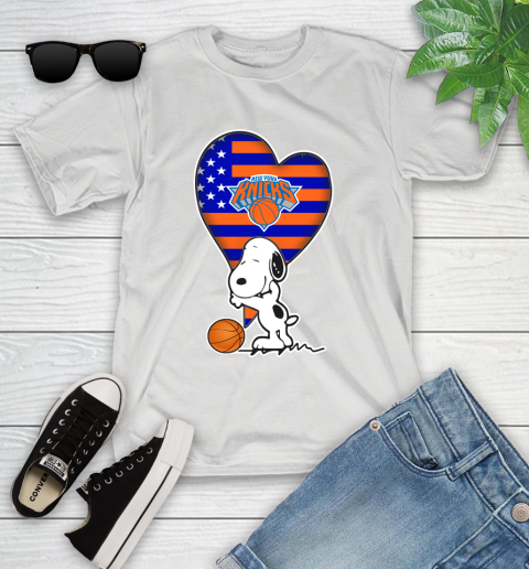 New York Knicks NBA Basketball The Peanuts Movie Adorable Snoopy Youth T-Shirt