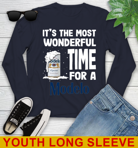 I't the most wonderful time for a Modelo Especial beer lovers 118