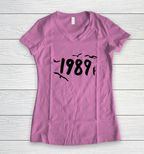 1989 Seagulls Women's V-Neck T-Shirt - Image 7