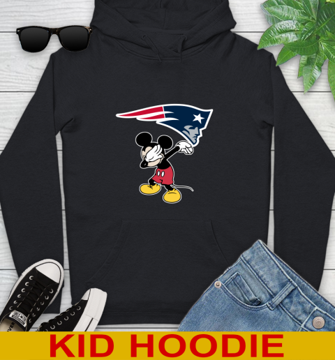 New England Patriots NFL Football Dabbing Mickey Disney Sports Youth Hoodie 2