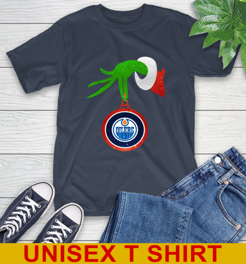 Edmonton Oilers Grinch Merry Christmas NHL Hockey T-Shirt 5 Edmonton Oilers Grinch Merry Christmas NHL Hockey T-Shirt - Image 5