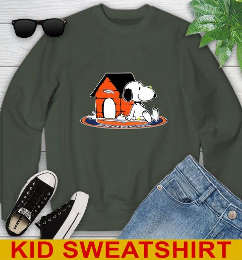 NFL Football Denver Broncos Snoopy The Peanuts Movie Shirt Youth Sweatshirt 9