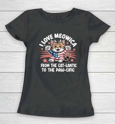 Patriotic Cat I Love Meowica USA Flag 4th of July Funny Cat Lover Women's T-Shirt