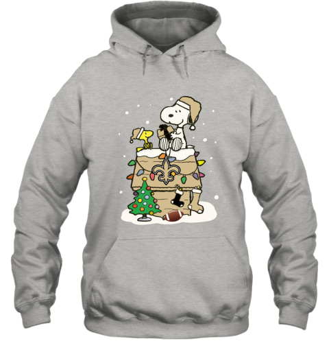 ybf0 a happy christmas with new orleans saints snoopy hoodie 23 front ash