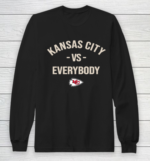 Kansas City Chiefs Vs Everybody Long Sleeve T-Shirt