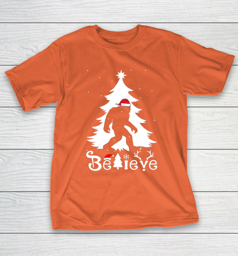 Bigfoot Christmas Gifts For Men Boys Girls Funny Christmas T-Shirt 4