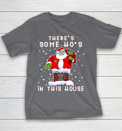 New Orleans Saints Christmas There Is Some Hos In This House Santa Stuck In The Chimney NFL Youth T-Shirt 5