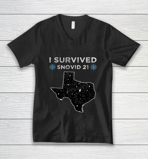 I Survived Winter Snow Storm 2021 Icy Freezing Weather V-Neck T-Shirt