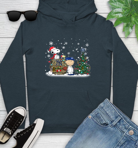 MLB New York Yankees Snoopy Charlie Brown Christmas Baseball Commissioner's Trophy Youth Hoodie 10