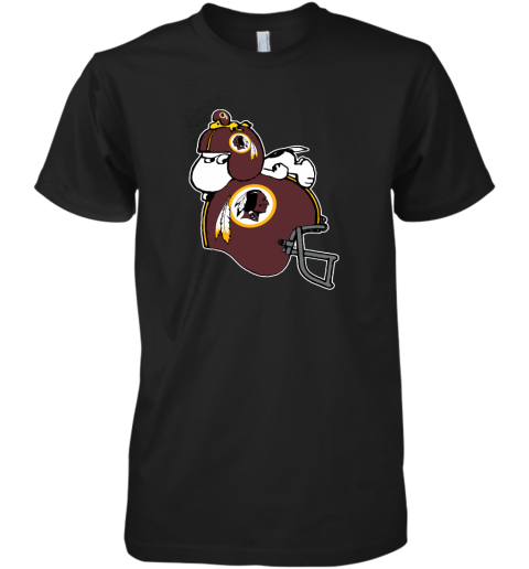 Snoopy And Woodstock Resting On Washington Redskins Helmet Premium Men's T-Shirt