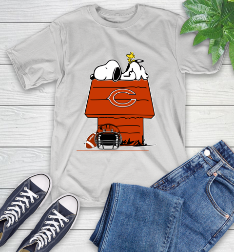 Chicago Bears NFL Football Snoopy Woodstock The Peanuts Movie T-Shirt