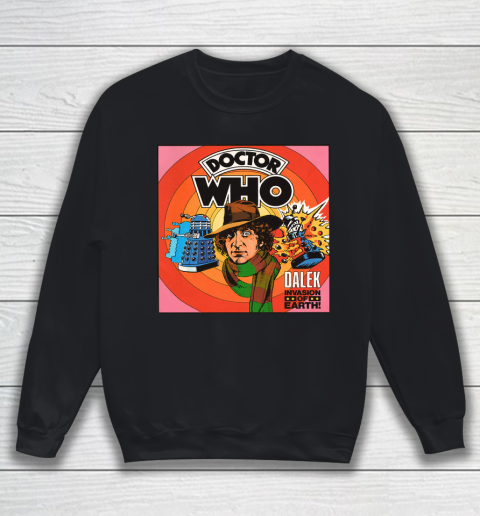 Doctor Who Shirt Vintage Dr. Who vs Daleks  Tom Baker Sweatshirt