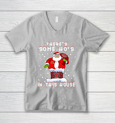 Cleveland Browns Christmas There Is Some Hos In This House Santa Stuck In The Chimney NFL V-Neck T-Shirt 3