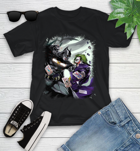 Minnesota Vikings NFL Football Batman Fighting Joker DC Comics Youth T-Shirt 2