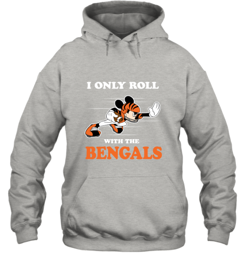 NFL Mickey Mouse I Only Roll With Cincinnati Bengals Hoodie 