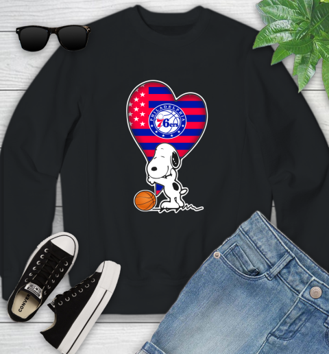 Philadelphia 76ers NBA Basketball The Peanuts Movie Adorable Snoopy Youth Sweatshirt 2