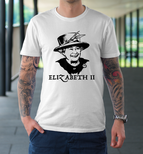 Queen II  Elizabeth England  Queen of England 1920 2022 T-Shirt
