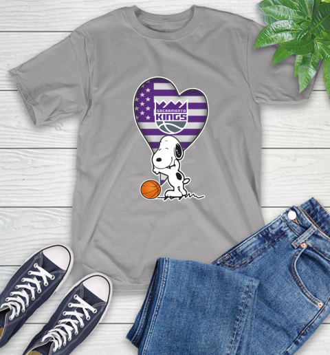 Sacramento Kings NBA Basketball The Peanuts Movie Adorable Snoopy T-Shirt 6