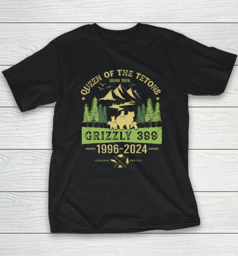 Queen Of The Tetons Grizzly 399 National Park 1996 2024 Youth T-Shirt