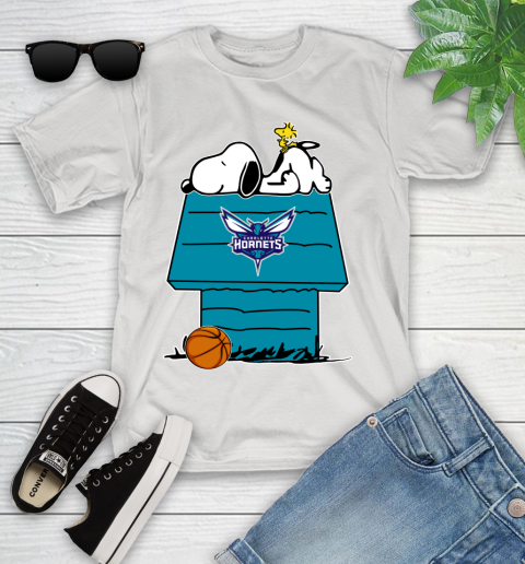 Charlotte Hornets NBA Basketball Snoopy Woodstock The Peanuts Movie Youth T-Shirt