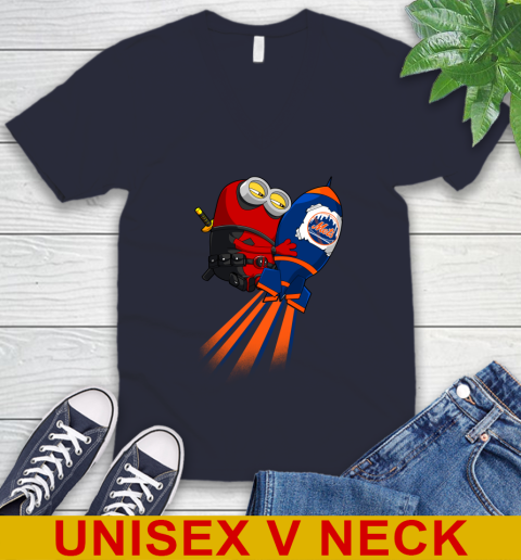 MLB Baseball New York Mets Deadpool Minion Marvel Shirt V-Neck T-Shirt 2