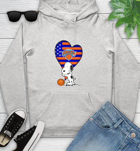 New York Knicks NBA Basketball The Peanuts Movie Adorable Snoopy Youth Hoodie