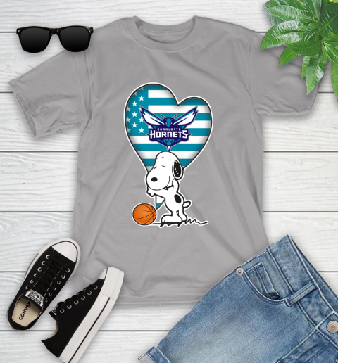 Charlotte Hornets NBA Basketball The Peanuts Movie Adorable Snoopy Youth T-Shirt 4