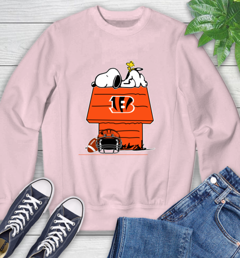 Cincinnati Bengals NFL Football Snoopy Woodstock The Peanuts Movie Sweatshirt 9