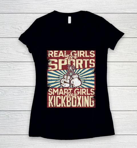 Real girls love sports smart girls love kickboxing Women's V-Neck T-Shirt