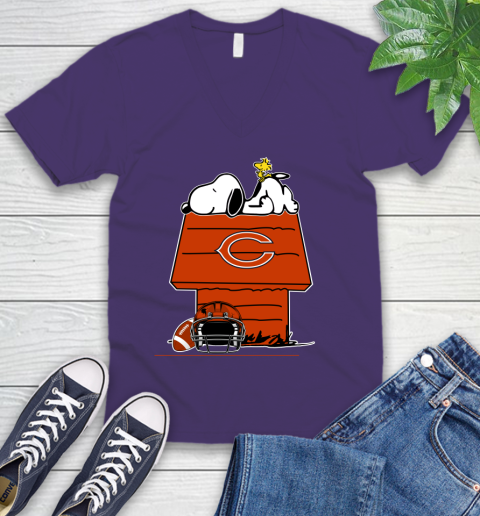Chicago Bears NFL Football Snoopy Woodstock The Peanuts Movie V-Neck T-Shirt 10