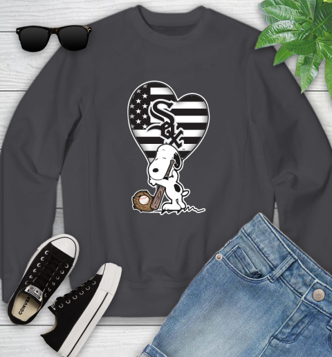 Chicago White Sox MLB Baseball The Peanuts Movie Adorable Snoopy Youth Sweatshirt 6