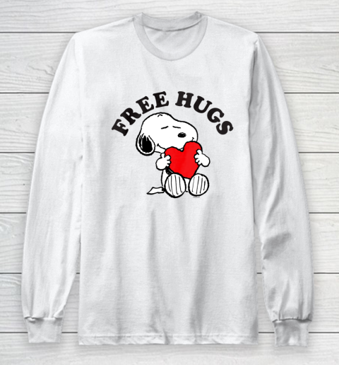 Peanuts Valentine Free Snoopy Hugs Long Sleeve T-Shirt