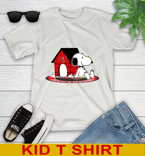 NFL Football Tampa Bay Buccaneers Snoopy The Peanuts Movie Shirt Youth T-Shirt 12