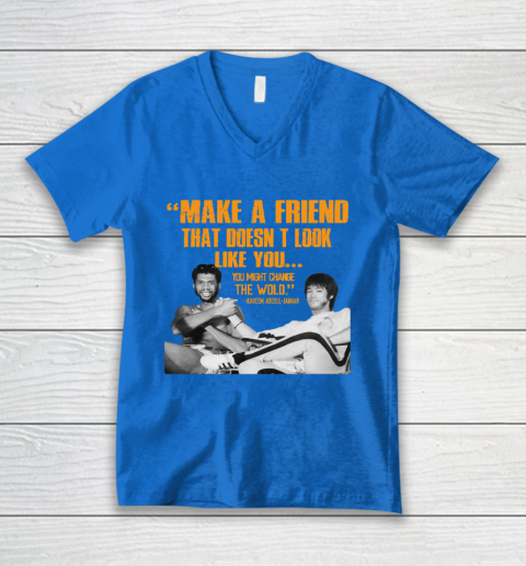 Kareem Abdul Jabbar Shirt Make A Friend That Doesn't Look Like You V-Neck T-Shirt 5