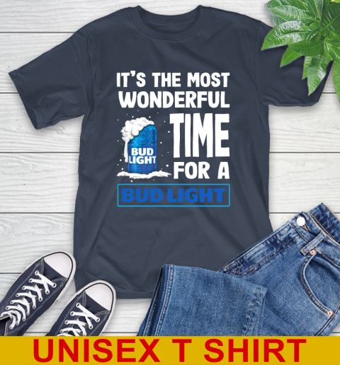 I't the most wonderful time for a Bud Light beer lovers 3
