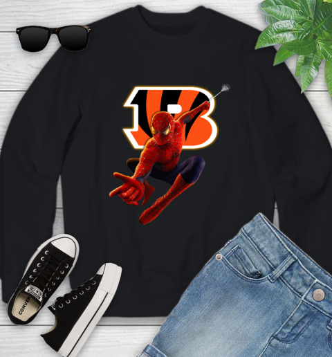 NFL Spider Man Avengers Endgame Football Cincinnati Bengals Youth Sweatshirt 3 NFL Spider Man Avengers Endgame Football Cincinnati Bengals Youth Sweatshirt - Image 3