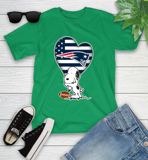 New England Patriots NFL Football The Peanuts Movie Adorable Snoopy Youth T-Shirt 6
