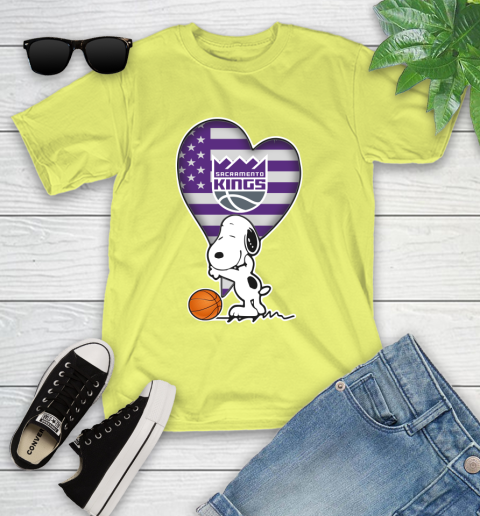 Sacramento Kings NBA Basketball The Peanuts Movie Adorable Snoopy Youth T-Shirt 8