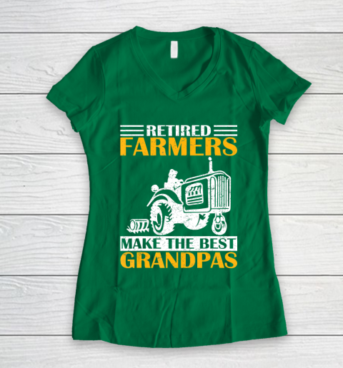 GrandFather gift shirt Retired Farmer Tractor Make The Best Grandpa Retirement Gift T Shirt Women's V-Neck T-Shirt 3