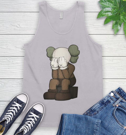 Uniqlo X Kaws T-Shirt 73