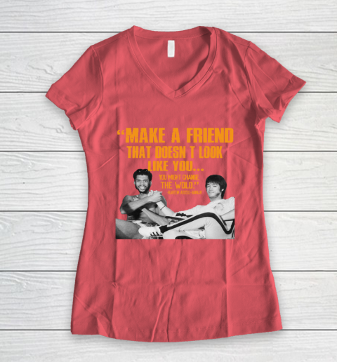 Kareem Abdul Jabbar Shirt Make A Friend That Doesn't Look Like You Women's V-Neck T-Shirt 4