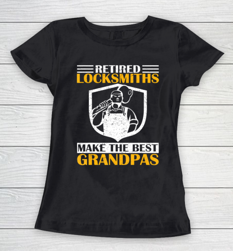 GrandFather gift shirt Vintage Retired Locksmith Make The Best Grandpa Retirement T Shirt Women's T-Shirt
