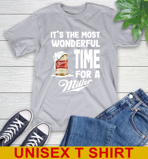 I't the most wonderful time for a Miller High Life beer lovers 5