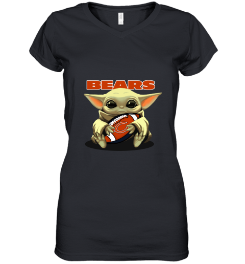 Baby Yoda Loves The Chicago Bears Star Wars NFL Women's V-Neck T-Shirt