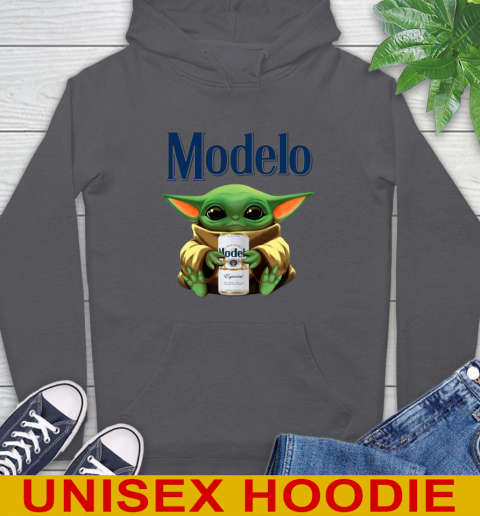 Star Wars Baby Yoda Hugs Modelo Especial Beer Shirt 19