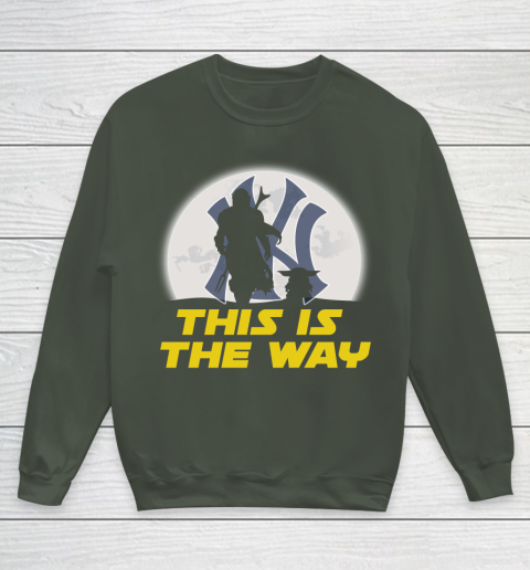 New York Yankees MLB Baseball Star Wars Yoda And Mandalorian This Is The Way Youth Sweatshirt 8