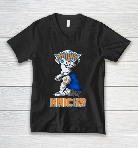 NBA Basketball My Cat Loves New York Knicks V-Neck T-Shirt