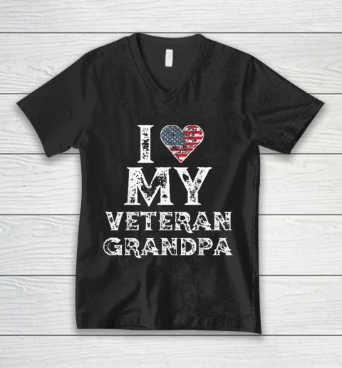 I Love My Veteran Grandpa Vintage Veteran's Day V-Neck T-Shirt