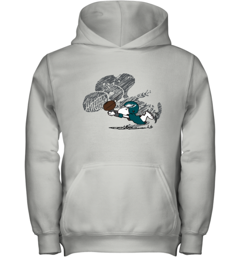 Philadelphia Eagles Snoopy Plays The Football Game Youth Hoodie